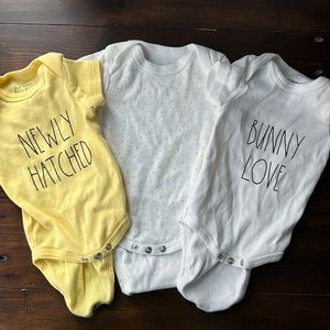 Rae Dunn baby short sleeve onesies size 0-3 month